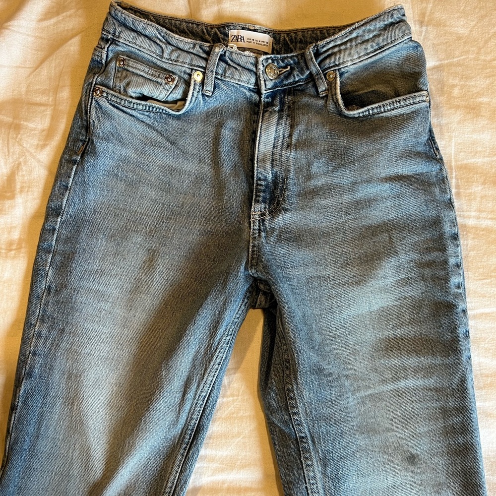 Zara split hem denim!